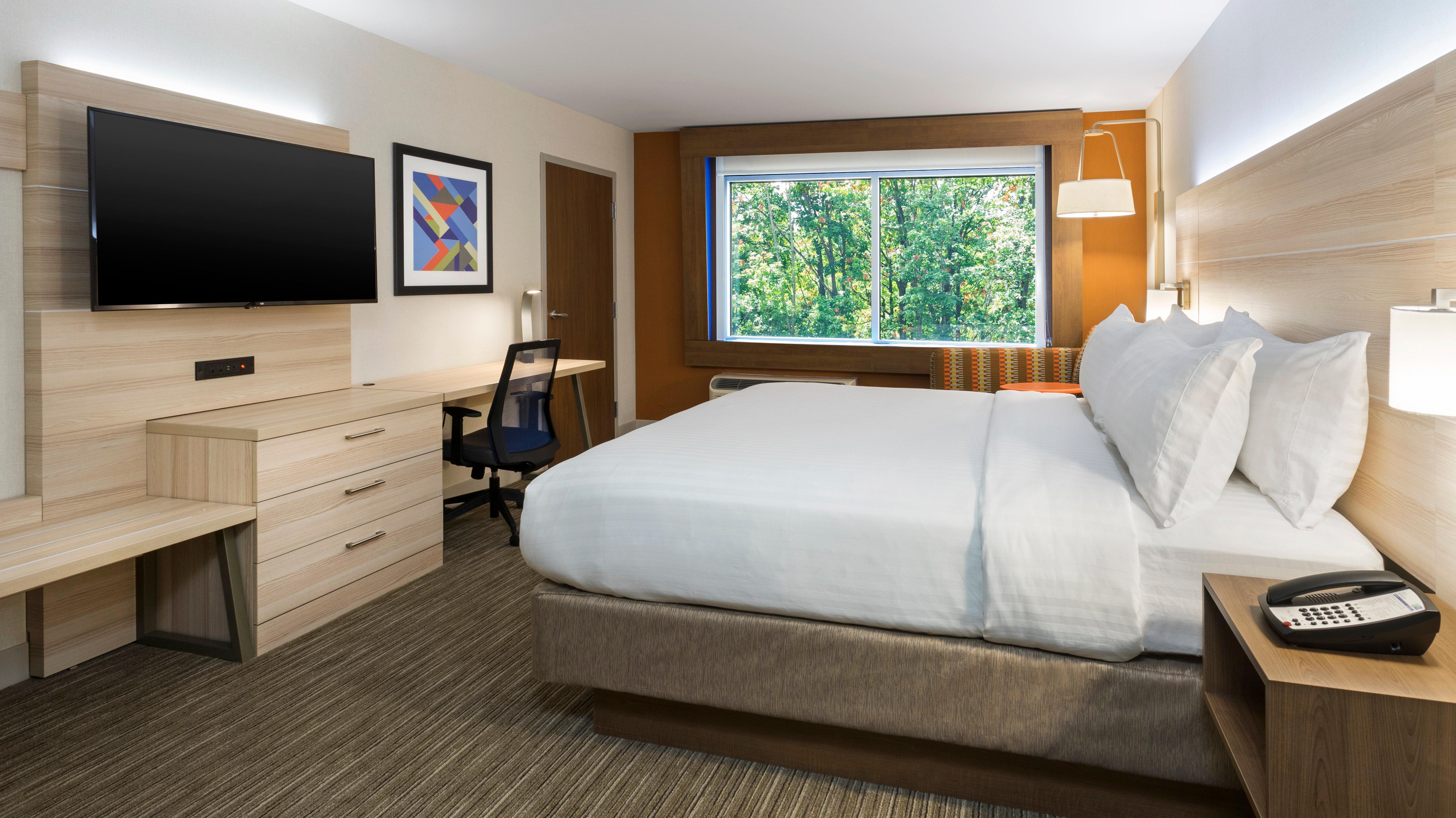 Express & By Ihg Hotel